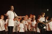 	As Escolas Municipais de Joinville apresentaram na noite de ontem (06/12), no Centreventos, a Mostra Canto e Dança 2011. Os alunos mostraram o que aprenderam durante o ano. - Fotografo: Kátia Nascimento - Data: 07/12/2011
