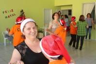 O Centro de Convivência do Idoso (CCI) de Joinville encerrou sua atividades nesta quarta-feira (7/12). Na foto, em segundo plano, a secretária de Assistência Social, Rosimeri Costa, que participou das atividades - Fotografo: José Carlos Forner - Data: 07/12/2011