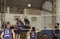Amistoso de voleibal masculino entre as equipes de Joinville x Itajaí na Abertura do 3º Campeonato Citadino de Voleibol em Joinville. - Fotografo: Phelippe José - Data: 23/05/2015