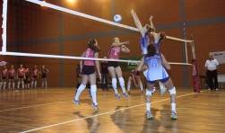 Volei feminino de Joinville competindo nos Jogos Regionais em Rodeio. - Fotografo: Phelippe José da Silva - Data: 06/09/2014