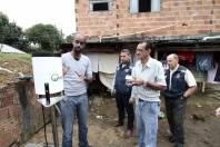 Comunidades recebem pluviômetros e vão  ajudar a monitorar áreas de riscos em Joinville - Fotografo: Rogerio da Silva - Data: 16/05/2013