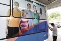 A Secretaria de Assistência Social de Joinville apresenta, nesta quarta-feira, às 14 horas, o ônibus adaptado que dará suporte ao projeto ASSIM - Assistência Social Itinerante Municipal - Fotografo: Jaksson Zanco - Data: 11/03/2014