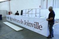 Últimos preparativos para 9ª edição da Feira do Livro de Joinville. - Fotografo: Mauro Artur Schlieck - Data: 11/04/2012