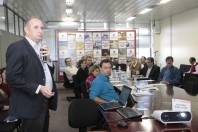 Durante a reunião do Desenville, na tarde desta segunda-feira (25/6), o superintendente da Infraero em Joinville, Rones Rubens Heidemann, anunciou as obras de infraestrutura para a instalação do ILS no Aeroporto de Joinville. A ordem de serviço foi assinada pela Infraero nesta segunda. - Fotografo: Mauro Artur Schlieck - Data: 25/06/2012