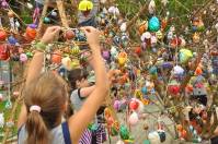 Inicio da montagem da Osterbaum (árvore de Páscoa) Pública de Joinville, na Praça Lauro Müller - Fotografo: Bruno Isidoro - Data: 10/04/2014
