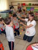 	A professora Joseane Helena Schulz, do CEI Raio de Sol, está entre os premiados na 6ª Edição do Prêmio Professores do Brasil, realizado pelo Ministério de Educação (MEC). O projeto chama-se “Arte em movimento"  - Fotografo: Divulgação/CEI Raio de Sol - Data: 06/12/2012