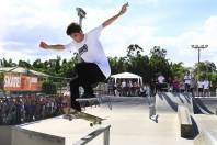 Hoje foi dia de show na pista de skate do Parque da Cidade com o Campeonato de Street Skate. O evento faz parte da Programação de Aniversário dos 161 Anos de Joinville. - Fotografo: Mauro Artur Schlieck - Data: 09/03/2012