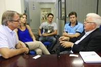 Consultor da Volvo João Pedro Corrêa (D) colheu depoimento do prefeito Carlito Merss sobre como melhorar as condições de trânsito de Joinville para o livro "Disseminando a Cultura de Segurança no Trânsito" - Fotografo: Kátia Nascimento - Data: 24/02/2012