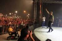  O Show com o Gurpo Nenhum de Nós aconteceu nesta quinta-feira (08/3) e fez parte do calendário de eventos em comemoração aos 161 Anos de Joinville. A banda de rock levou milhares de pessoas ao Parque da Cidade.   - Fotografo: Kátia Nascimento - Data: 09/03/2012