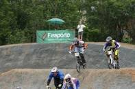 Ciclismo de Joinville disputa BMX nos 53º Jasc em Blumenay - Fotografo: Phelippe José - Data: 30/11/2013