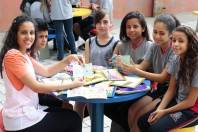 Alunos participam de intercâmbio cultural com a professora Soraya Rachel na escola Eladir Skibinski  - Fotografo: Rogerio da Silva - Data: 28/11/2014