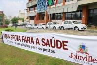 A Prefeitura de Joinville colocou em exposição, nesta quarta-feira (8/2), os 13 novos veículos adquiridos para reforçar a frota da rede de postos de saúde da cidade. O prefeito Carlito Merss fará a entrega oficial no dia (13/2). - Fotografo: Mauro Artur Schlieck - Data: 09/02/2012