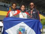 Ana Paula Vieira (E) e Gabrielly Lespico disputam a fase final dos Jogos Escolares de SC em São Miguel do Oeste - Fotografo: Divulgação - Data: 07/10/2015