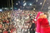 Um dos momentos mais esperados durante a abertura do Natal dos Sonhos de Joinville foi a chegada do Papai Noel - Fotografo: Mauro Artur Schlieck - Data: 24/11/2011