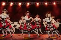 A Escola Municipal Pastor Hans Müller, que participou do Festival Meia Ponta, se apresenta nesta terça e quarta-feira (24 e 25 de julho) nos palcos abertos, com a coreografia “Tradição Suíça”.  - Fotografo: Agobar Gonçalves Filho - Data: 24/07/2012