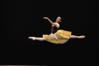 30º Festival de Dança de Joinville – Balé Clássico de Repertório – Variação Feminina - Categoria Avançada – Grupo Especial Academia de Ballet - Coreografia Pas de Paysan - Bailarina Raquel Rampazzo.  - Fotografo: Mauro Artur Schlieck - Data: 24/07/2012