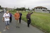 O prefeito de Joinville, Carlito Merss, esteve na manhã desta terça-feira (24/4) na área de abrangência da Secretaria Regional do Fátima. Uma das visitas foi na rua João do Nascimento, no Adehemar Garcia. - Fotografo: Mauro Artur Schlieck - Data: 24/04/2012