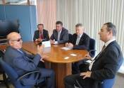 Prefeito Udo Döhler, senador Luiz Henrique da Silveira e deputado federal Mauro Mariani em audiência junto à presidên - Fotografo: Divulgação - Data: 19/02/2013