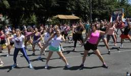Joinville em movimento com apresentações de algumas modalidades do PID e aulão de ginástica zumba - Fotografo: Phelippe José - Data: 09/03/2014