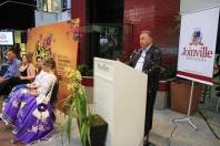 A Fundação Turística de Joinville fez nesta quinta-feira (13/10), na praça de eventos do Shopping Mueller, o lançamento da 73ª Festa das Flores. O vice-prefeito Ingo Butzke participou do evento e agradeceu o envolvimento de todos na realização da festa mais tradicional de Joinville - Fotografo: Mauro Artur Schlieck - Data: 13/10/2011