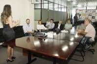 Reunião entre atual e novo governo, nesta segunda-feira (10/12), apresenta detalhes dos projetos do BID em Joinville - Fotografo: Kátia Nascimento - Data: 10/12/2012