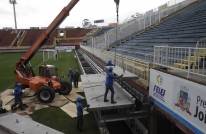 Colocação das estruturas de concreto para instalação das cadeiras na obra de ampliação dsa Arena Joinville - Fotografo: Phelippe José - Data: 04/09/2015