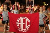  Imagens do Desfile Festivo em comemoração aos 161 Anos da Cidade, nesta sexta-feira (9/3), com o Tema "O Esporte em Joinville".  - Fotografo: Kátia Nascimento - Data: 09/03/2012