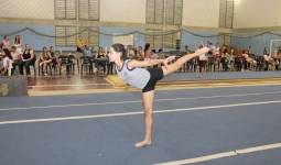 Jogos Escolares de Joinville = Competição de Ginástica Artística Feminina. - Fotografo: Phelippe José da Silva - Data: 31/10/2014