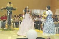 A Prefeitura de Joinville, por meio da Secretaria de Educação, entregou hoje (15/3) as obras de reforma e melhorias no Centro de Educação Infantil Sementinha. A apresentação teatral “O Mágico de Oz” divertiu os pais e convidados. - Fotografo: Mauro Artur Schlieck - Data: 15/03/2012