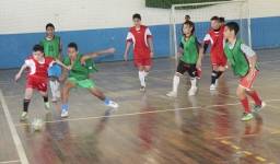 Competição de futsal nos 16º Jogos Escolares de Joinville. - Fotografo: Phelippe José da Silva - Data: 23/10/2014