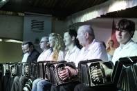 A 12ª Bandoneon Fest é patrocinada pela Prefeitura de Joinville, Fundação Cultural e Simdec, com apoio da Fundação Turística de Joinville. Neste domingo (20/5) a programação começou às 8h30 na Sociedade Rio da Prata, em Pirabeiraba. No palco gerações mantém a tradição. - Fotografo: Mauro Artur Schlieck - Data: 20/05/2012