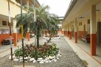 A comunidade do Parque Joinville recebeu neste sábado (03/11) as obras de reforma da Escola Municipal Professora Eladir Skibinski - Fotografo: Kátia Nascimento - Data: 04/12/0211