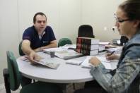 O Procon de Joinville oferece suporte ao consumidor e soluciona 87% dos casos. Além da tradicional pesquisa de preços o órgão defensor do consumidor presta outros serviços, lembra o gerente da unidade, Jorge Nemer. - Fotografo: Mauro Artur Schlieck - Data: 25/04/2012
