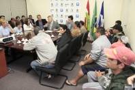 Moradores do loteamento Juquiá participam de reunião na Prefeitura Municipal de Joinville - Fotografo: Jaksson Zanco - Data: 15/07/2013
