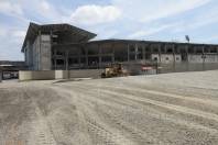 Terraplenagem e ensaibramento na parte dos fundos da Arena Joinville - Fotografo: Phelippe José - Data: 21/01/2014