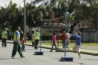 O bairro Aventureiro teve neste domingo (21/08) uma edição do programa Joinville em Movimento, oferecendo um espaço para a prática de esporte e recreação de toda a família. - Fotografo: Kátia Nascimento / SECOM - Data: 21/08/2011