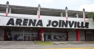 Nova plotagem Arena Joinville - Fotografo: Phelippe Jose - Data: 27/01/2014