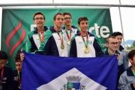 Equipe masculina de natação de Joinville conquista o título na Olesc, em Jaraguá do Sul - Fotografo: Divulgação - Data: 01/12/2015