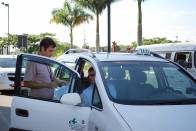 Seinfra fiscaliza taxi de joinville - Fotografo: Divulgação - Data: 01/02/2013