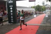 Atleta Alisson Rocha Perez vence a 22ª  Meia Maratona de Joinville  com o tempo de 01:10:59 hora. - Fotografo: Phelippe José - Data: 14/03/2015