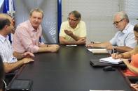 O prefeito Carlito Merss e o presidente da Câmara de Vereadores Odir Nunes reuniram-se na manhã desta terça-feira (07/02) para discutir sobre saúde a em Joinville - Fotografo: Kátia Nascimento - Data: 07/02/2012