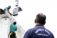 Novos Pluviômetros estão sendo instalados em Joinville - Fotografo: Rogerio da Silva - Data: 20/03/2014