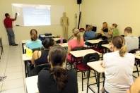 Professores de Joinville recebem treinamento de primeiros socorros - Fotografo: Rogerio da Silva - Data: 30/03/2015