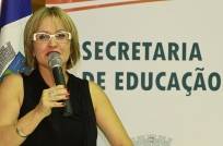A Prefeitura de Joinville, por meio da Secretaria de Educação, entregou hoje (15/3) as obras de reforma e melhorias no Centro de Educação Infantil Sementinha. A diretora Cláudia Medeiros Soares destacou as parcerias e o envolvimento comunitário. - Fotografo: Mauro Artur Schlieck - Data: 15/03/2012