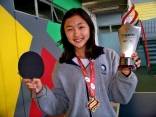 A atleta da Felej, Alexia Nakashima, desembarca em Joinville nesta segunda-feira (25/6) trazendo para Casa duas medalhas de ouro, uma por equipes e a outra em dupla feminina. O êxito foi obtido no XXI Campeonato Sulamericano Mirim de Tênis de Mesa, que ocorreu em Lima no Peru. - Fotografo: Divulgação Felej - Data: 25/06/2012
