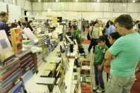 Imagens da noite de quinta-feira da 9º Feira do Livro de Joinville - Fotografo: Mauro Artur Schlieck - Data: 20/04/2012